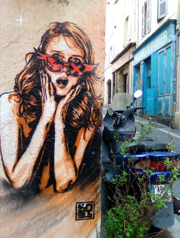 Ferienwohnung Tranquille Au Panier Face A La Mer Marseilles Exterior foto